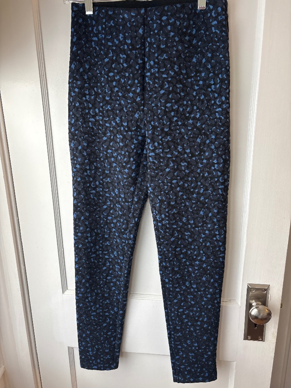 Ann Taylor Printed Leggings, Black and Blue, Sz XS, EUC